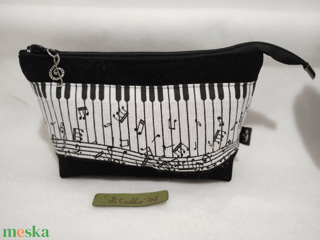 Zene- szeszer, zenés ajándék,  zongora billentyűk - könyv & zene - hangszer & hangszertok - Meska.hu