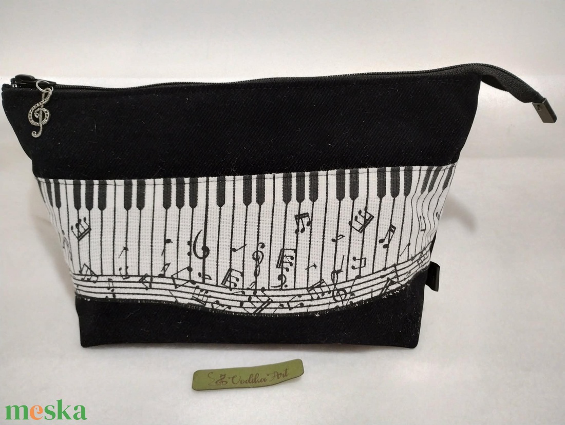 Zene- szeszer, zenés ajándék,  zongora billentyűk - könyv & zene - hangszer & hangszertok - Meska.hu