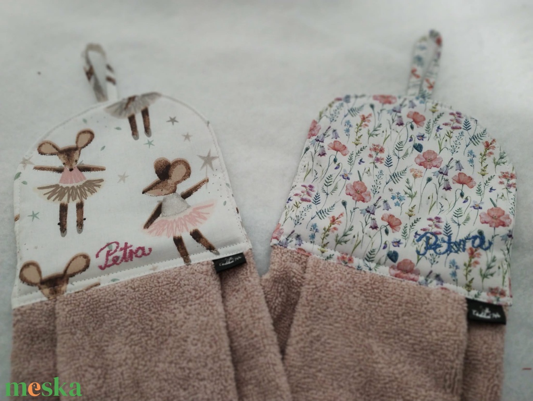 Baba törölköző, ovis törölköző,  névhimzéssel, rendelésre - baba - mama - pelenkázó, babafürdető kellékek - baba törölköző - Meska.hu