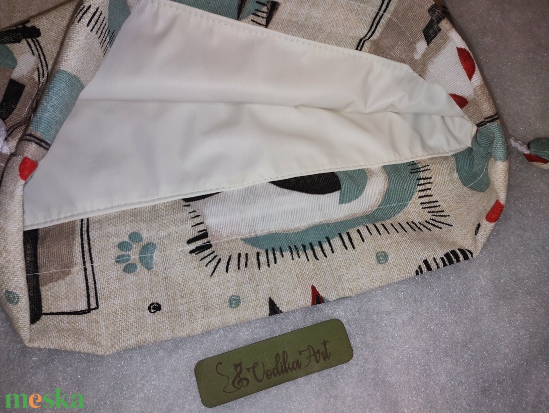Kenyeres zsák PUL béléssel, cicaák artdeco stílusban  - táska & tok - bevásárlás & shopper táska - kenyeres zsák - Meska.hu