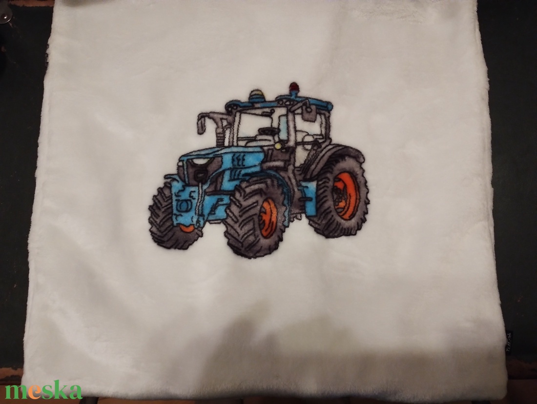 Plüss párnahuzat,  traktor - otthon & életmód - lakástextil - párna & párnahuzat - díszpárnahuzat - Meska.hu