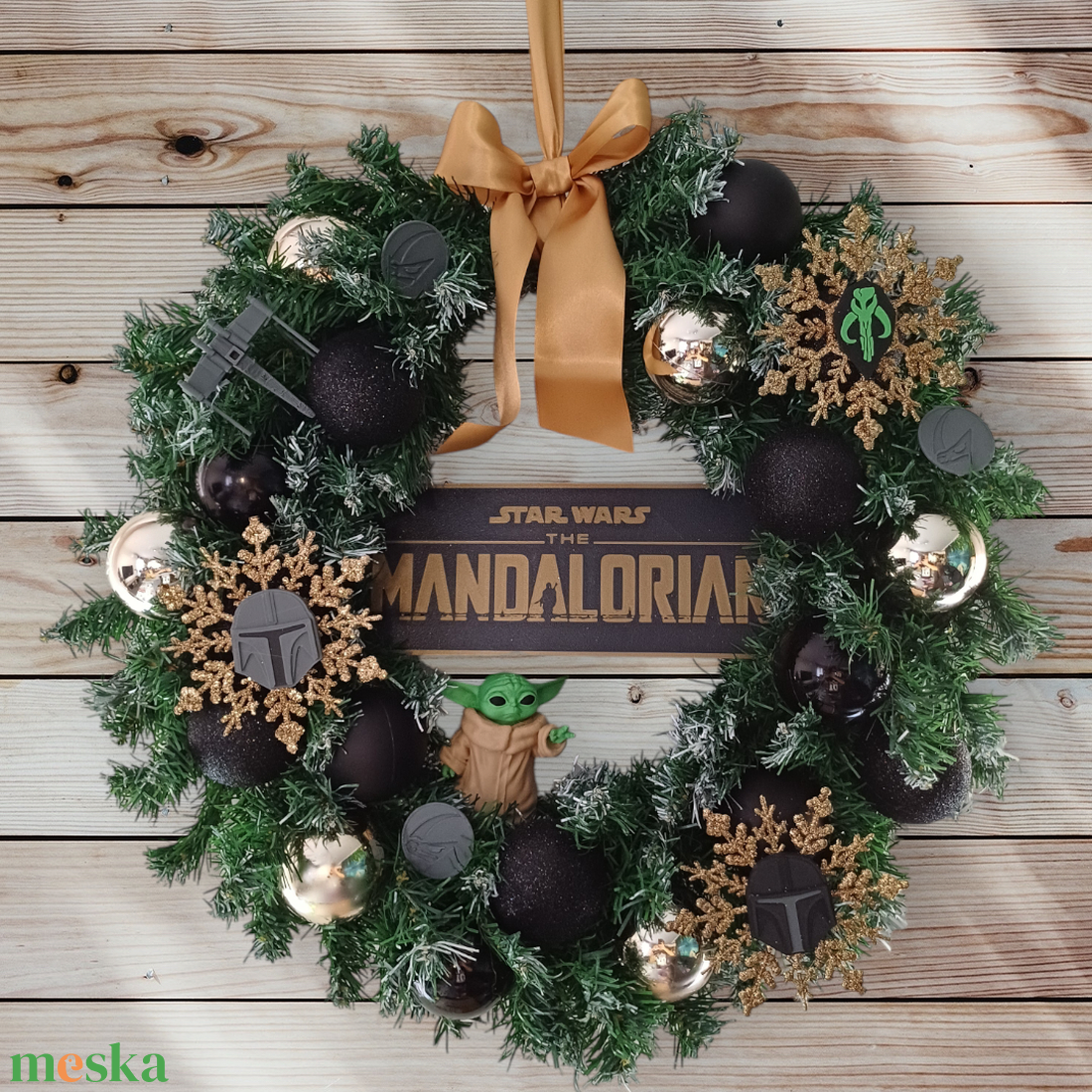 Mandalorian (Grogu) ajtódísz - karácsony - karácsonyi lakásdekoráció - karácsonyi ajtódíszek - Meska.hu