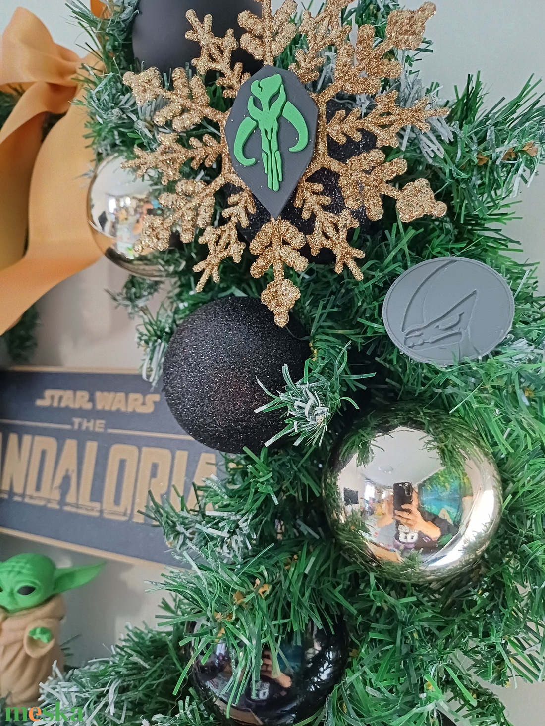 Mandalorian (Grogu) ajtódísz - karácsony - karácsonyi lakásdekoráció - karácsonyi ajtódíszek - Meska.hu