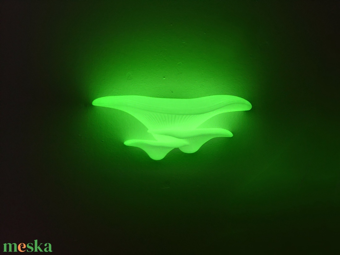 Egyedi gomba polcok - sötétben világító - otthon & életmód - bútor - polc - Meska.hu