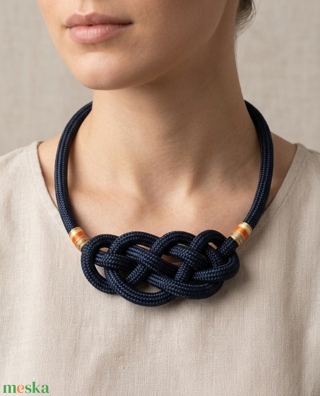 Sötétkék, elegáns csomózott hajókötél nyaklánc - ékszer - nyaklánc - statement nyaklánc - Meska.hu