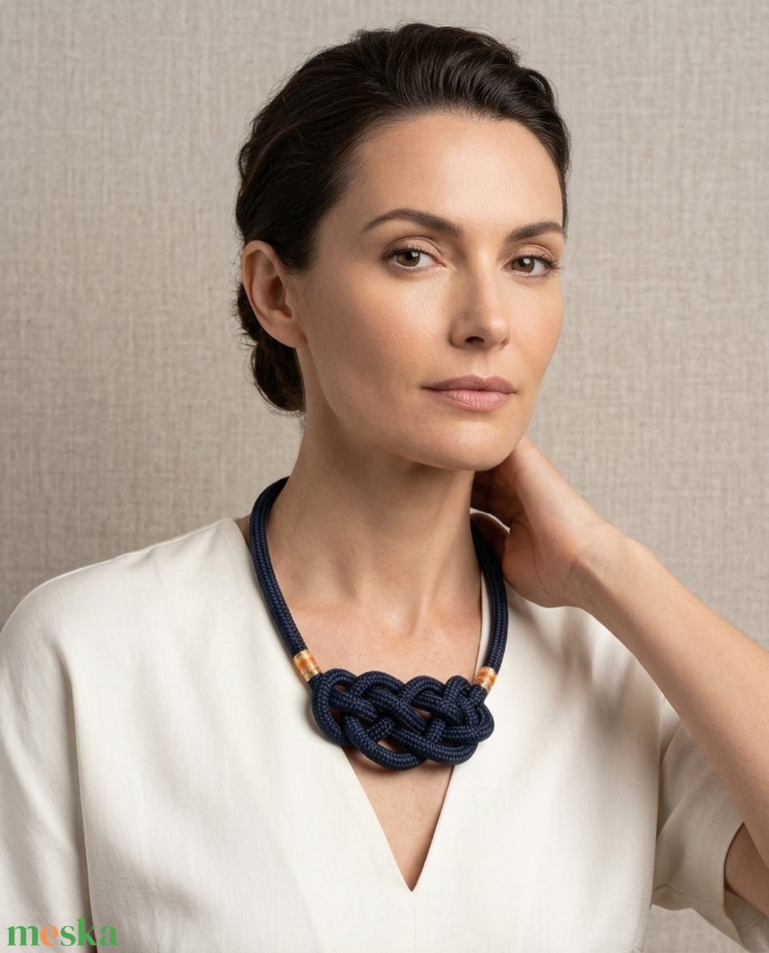 Sötétkék, elegáns csomózott hajókötél nyaklánc - ékszer - nyaklánc - statement nyaklánc - Meska.hu