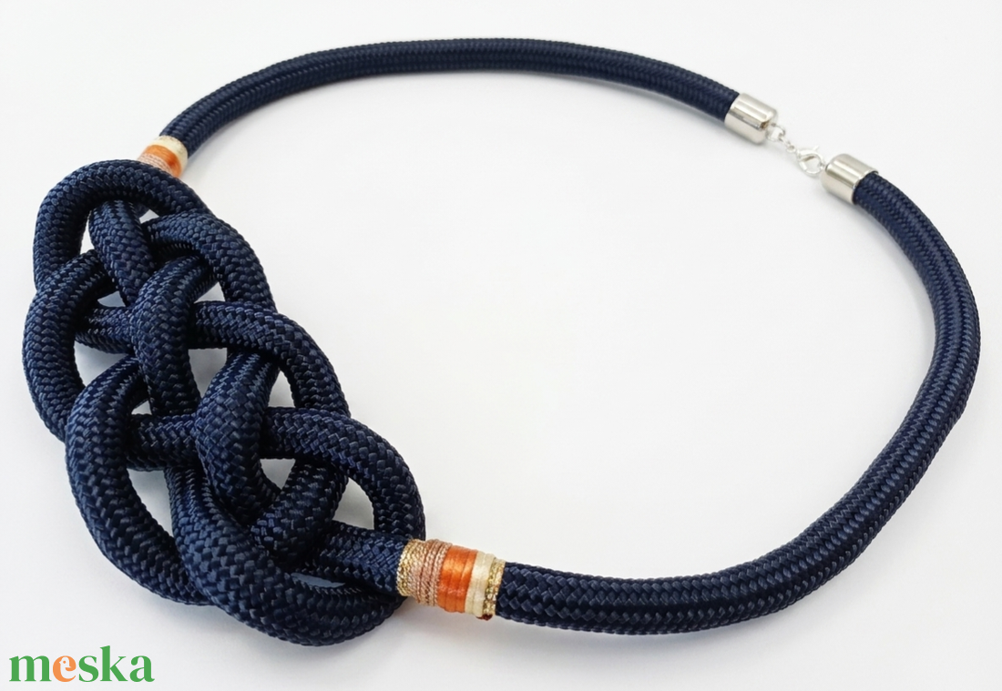 Sötétkék, elegáns csomózott hajókötél nyaklánc - ékszer - nyaklánc - statement nyaklánc - Meska.hu