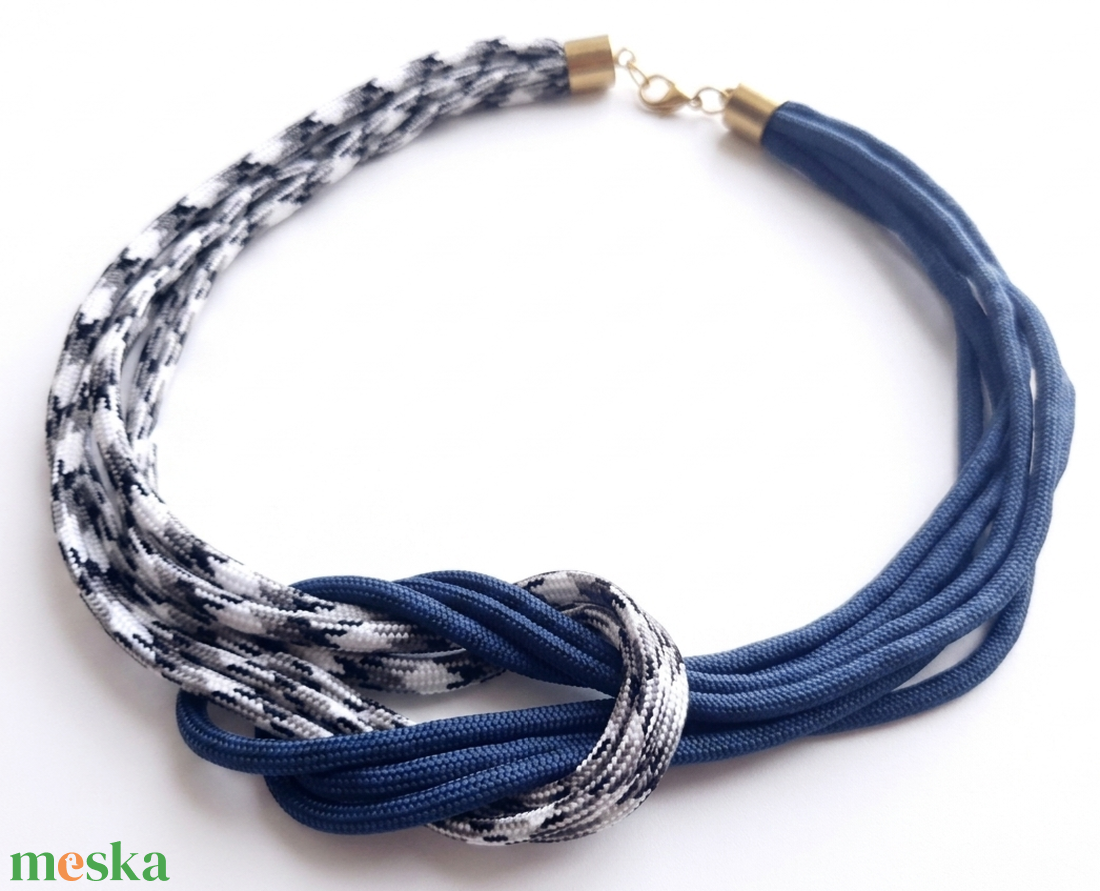Többszálas csomózott paracord nyaklánc - sötétkék, pepita - ékszer - nyaklánc - statement nyaklánc - Meska.hu