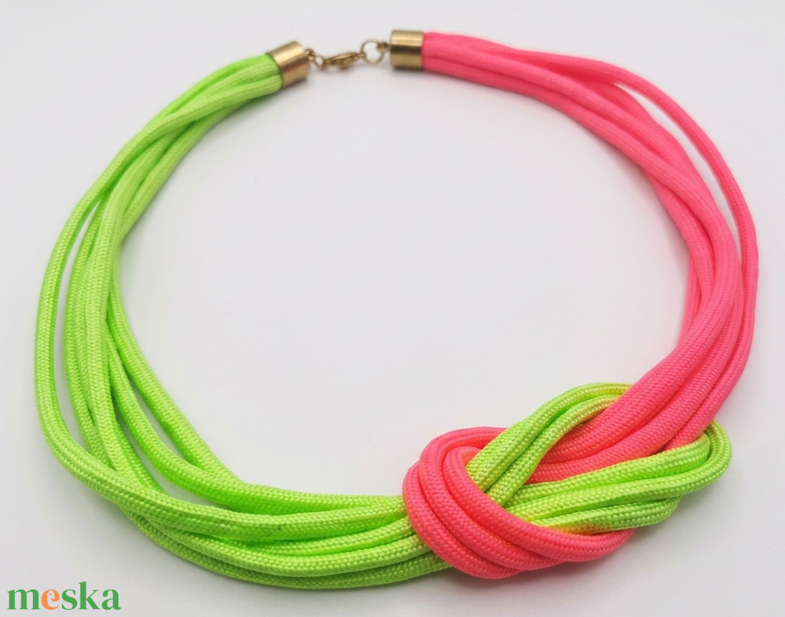 Többszálas csomózott paracord nyaklánc - neonzöld, pink - ékszer - nyaklánc - statement nyaklánc - Meska.hu