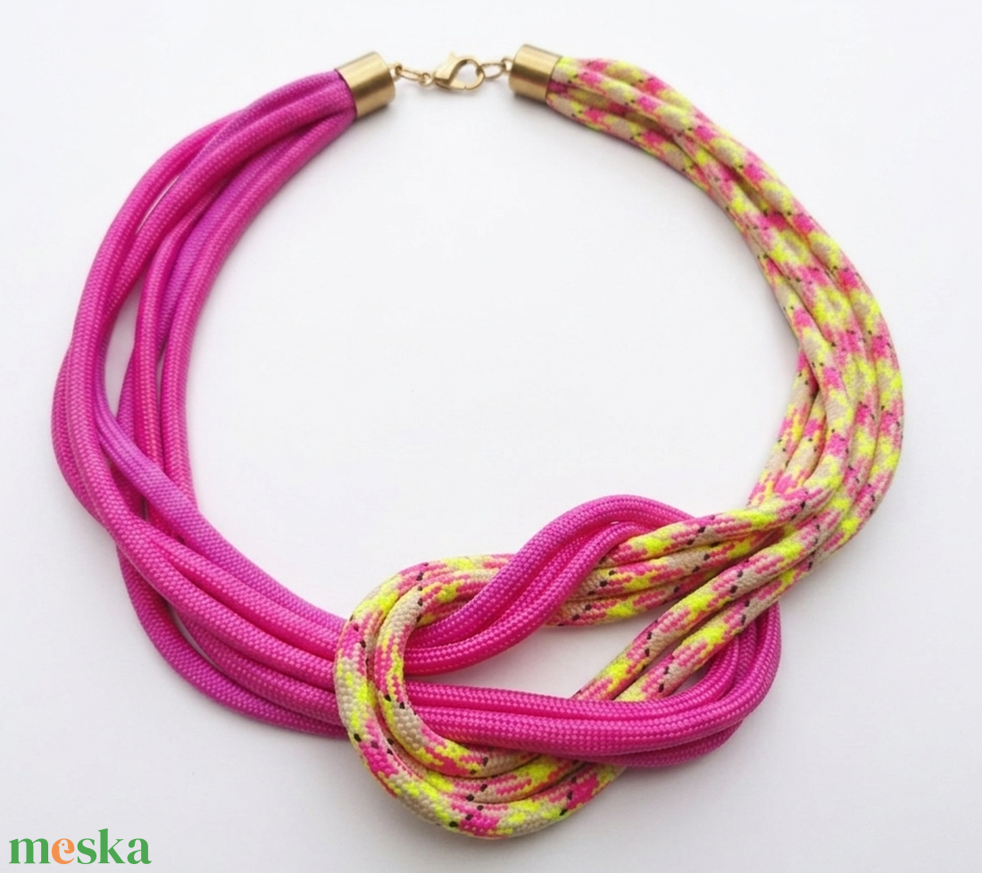 Többszálas csomózott paracord nyaklánc - pink, pink-sárga tarka - ékszer - nyaklánc - statement nyaklánc - Meska.hu