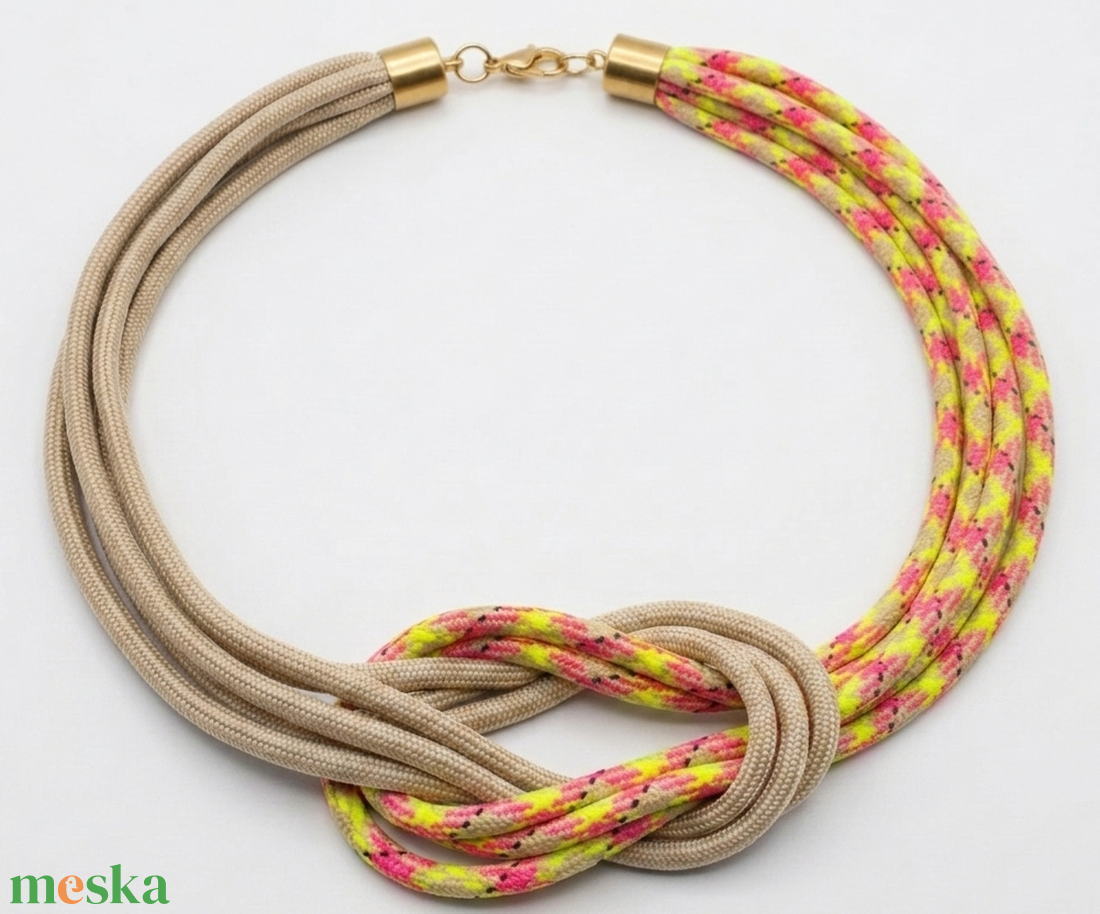 Többszálas csomózott paracord nyaklánc - bézs, pink-sárga tarka - ékszer - nyaklánc - statement nyaklánc - Meska.hu