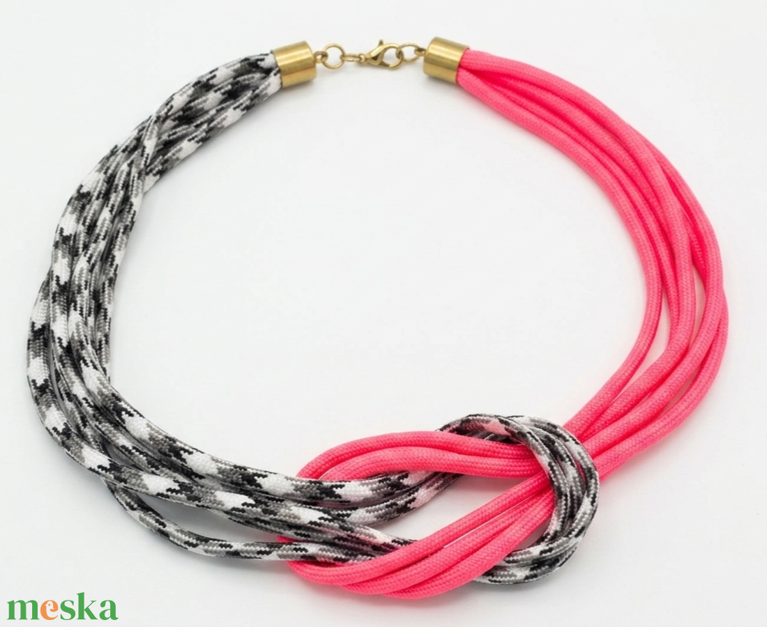 Többszálas csomózott paracord nyaklánc - pink, pepita - ékszer - nyaklánc - statement nyaklánc - Meska.hu