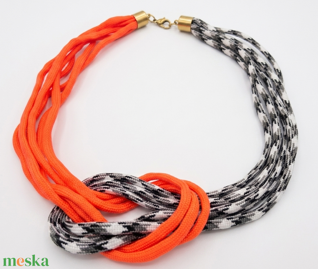 Többszálas csomózott paracord nyaklánc - narancsos piros, pepita - ékszer - nyaklánc - statement nyaklánc - Meska.hu
