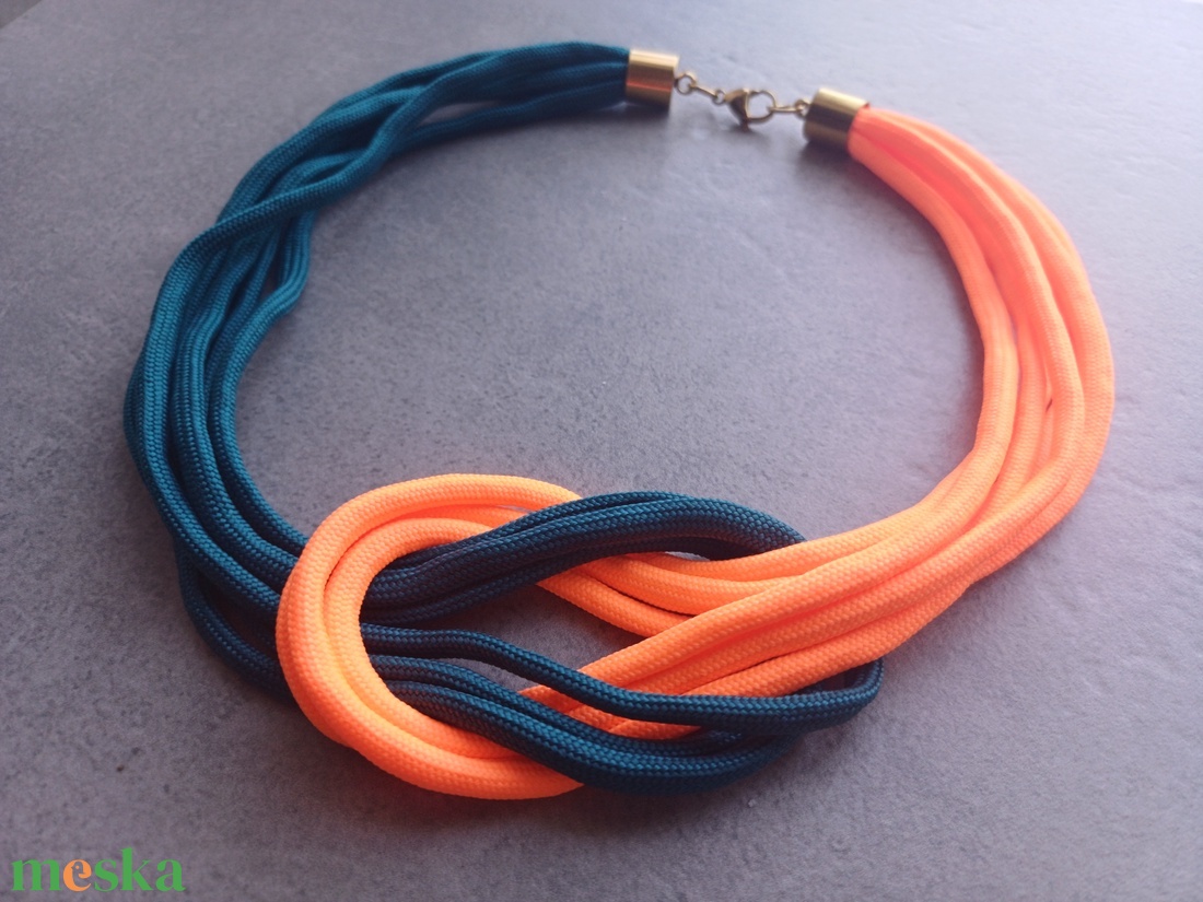 Többszálas csomózott paracord nyaklánc - neon narancs, teal(tengerzöld) - ékszer - nyaklánc - statement nyaklánc - Meska.hu