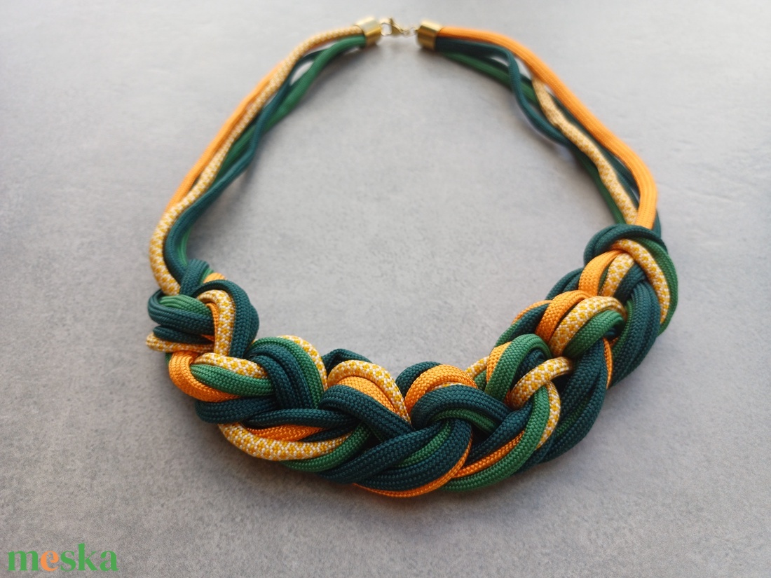 Pumkin spice - paracord nyaklánc - ékszer - nyaklánc - statement nyaklánc - Meska.hu