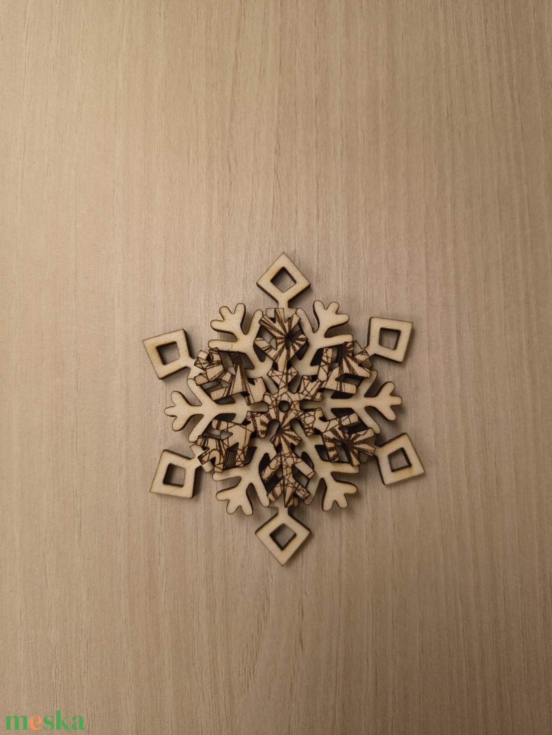 Gravírozott karácsonyi dísz - karácsony - karácsonyi lakásdekoráció - karácsonyfadíszek - Meska.hu