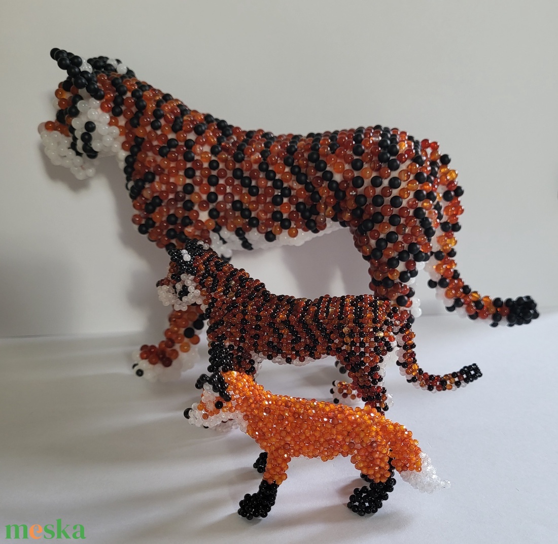 Kis Tigris ásványból - kellékek & szerszámok - ásvány alapanyag - ásvány figura - Meska.hu