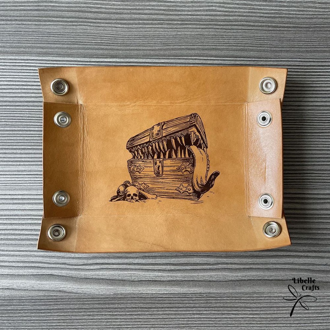 Mimic-es kockadobó tálca - játék & sport - szerepjáték - Meska.hu