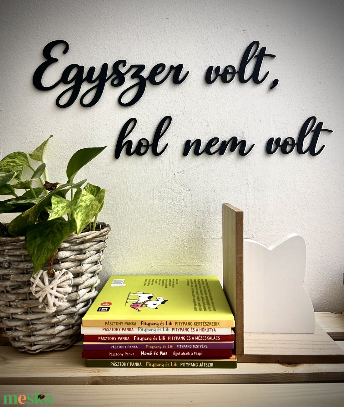Egyszer volt hol nem volt falfelirat - baba - mama - babaszoba dekoráció - gyerekszoba falmatrica - Meska.hu