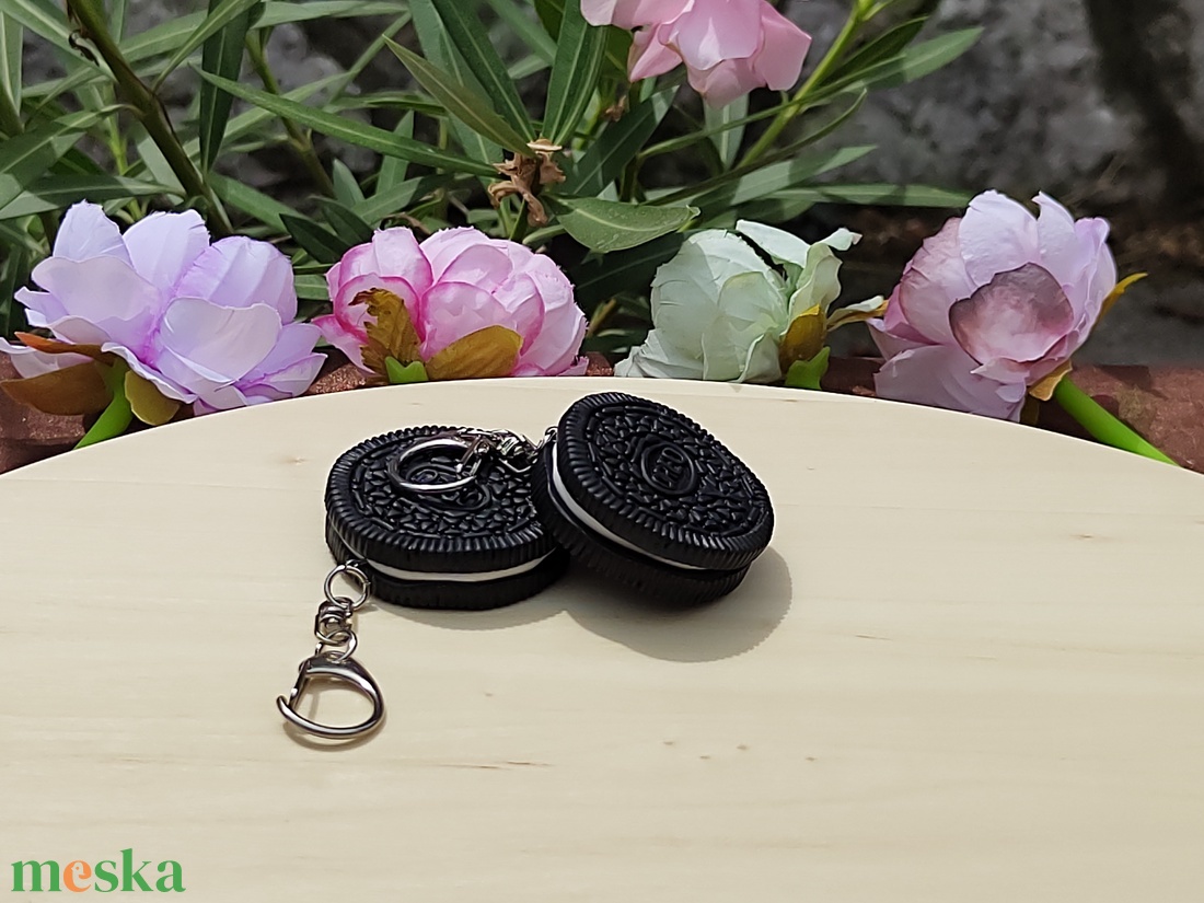 Oreo kulcstartó - táska & tok - kulcstartó & táskadísz - kulcstartó - Meska.hu Oreo kulcstartó - táska & tok - kulcstartó & táskadísz - kulcstartó - Meska.hu