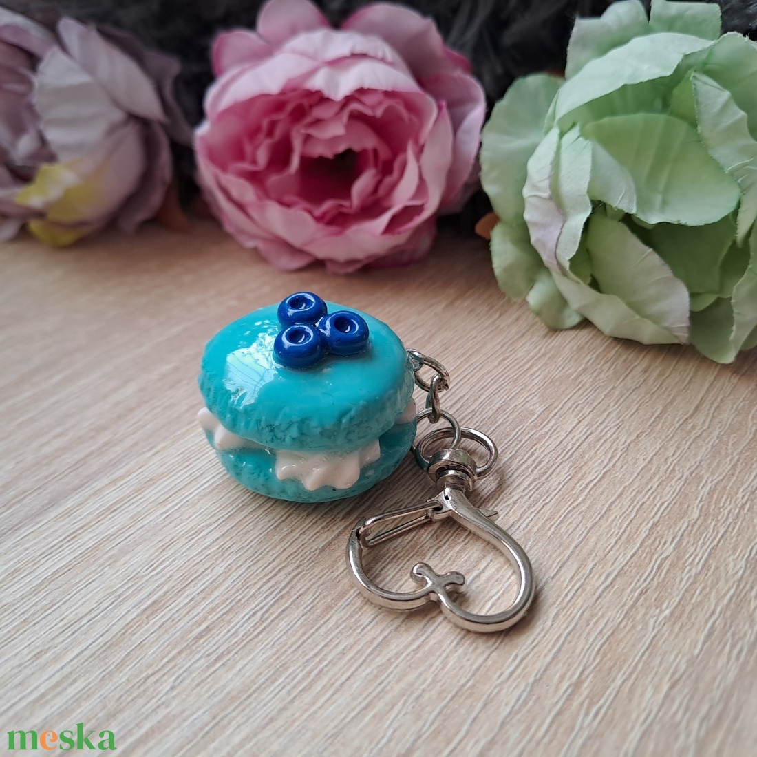Áfonyás tejszínes macaron kulcstartó - táska & tok - kulcstartó & táskadísz - kulcstartó - Meska.hu Áfonyás tejszínes macaron kulcstartó - táska & tok - kulcstartó & táskadísz - kulcstartó - Meska.hu