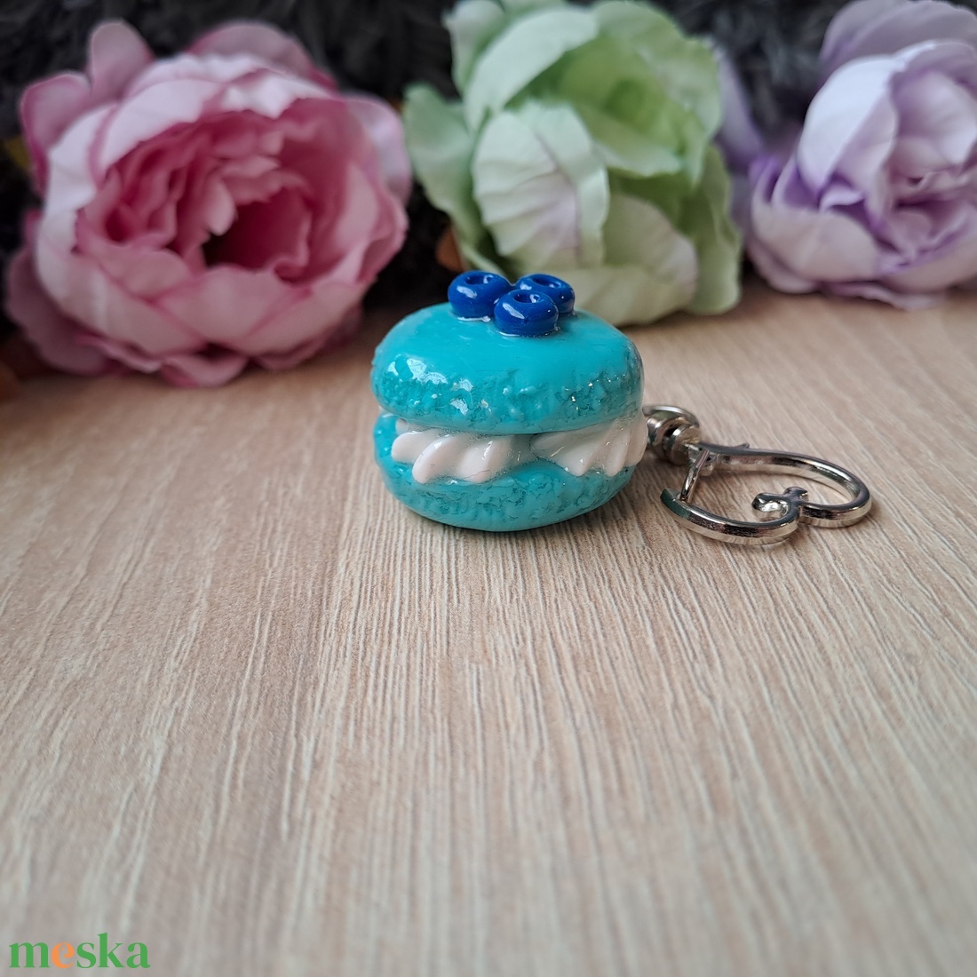Áfonyás tejszínes macaron kulcstartó - táska & tok - kulcstartó & táskadísz - kulcstartó - Meska.hu Áfonyás tejszínes macaron kulcstartó - táska & tok - kulcstartó & táskadísz - kulcstartó - Meska.hu