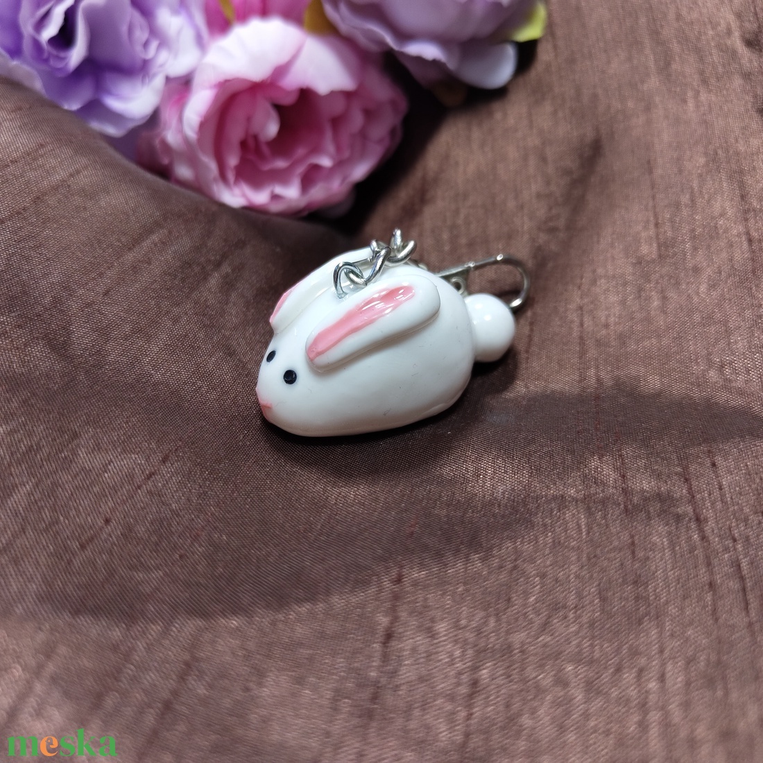 Lapu nyuszi kulcstartó - táska & tok - kulcstartó & táskadísz - kulcstartó - Meska.hu