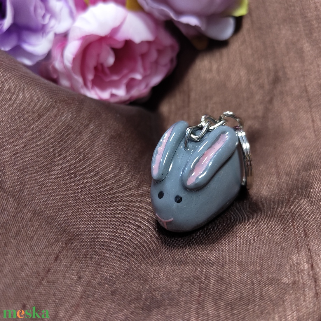 Lapu nyuszi kulcstartó - táska & tok - kulcstartó & táskadísz - kulcstartó - Meska.hu