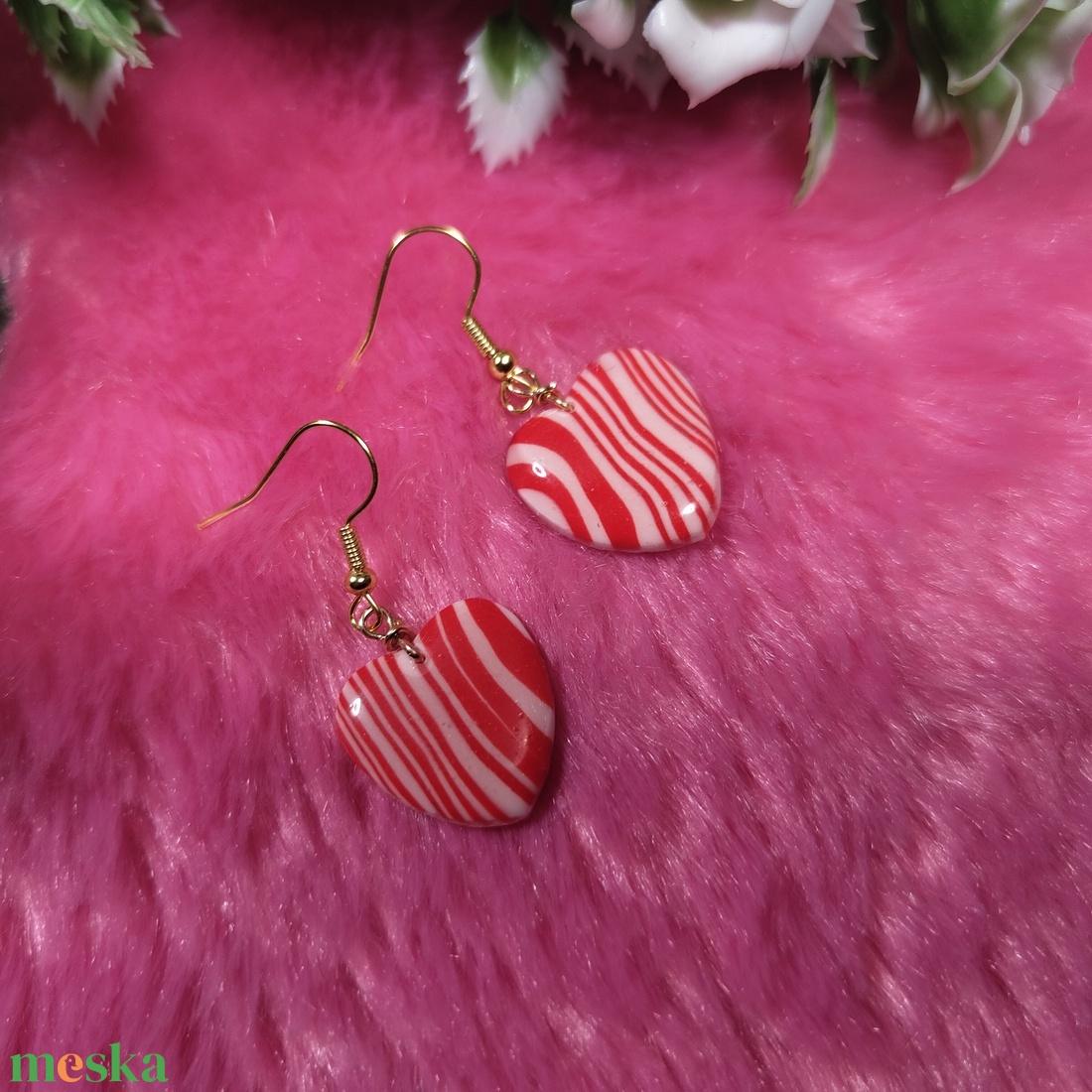 Szívecskés polyclay fülbevaló � csíkos - ékszer - fülbevaló - lógó fülbevaló - Meska.hu