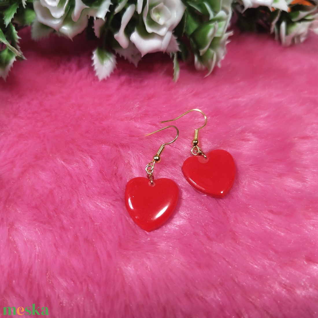 Szívecskés polyclay fülbevaló � piros - ékszer - fülbevaló - lógó fülbevaló - Meska.hu