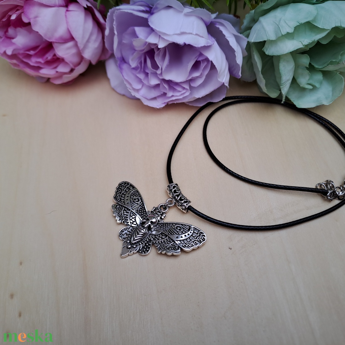 Molylepkés nyaklánc - ékszer - nyaklánc - medálos nyaklánc - Meska.hu