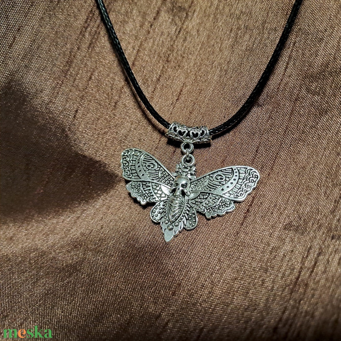 Molylepkés nyaklánc - ékszer - nyaklánc - medálos nyaklánc - Meska.hu
