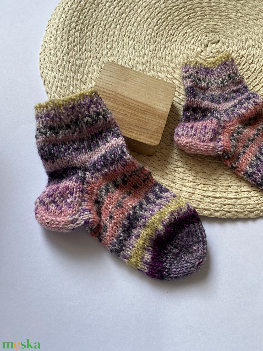 Gyerekzokni mérete EU23-25 vagy 16 cm. kézzel kötött gyerekzokni, nagyon meleg otthon. BABY, tipegő, gyermek gyapjú zo - karácsony - mikulás - mikulás zsák - Meska.hu