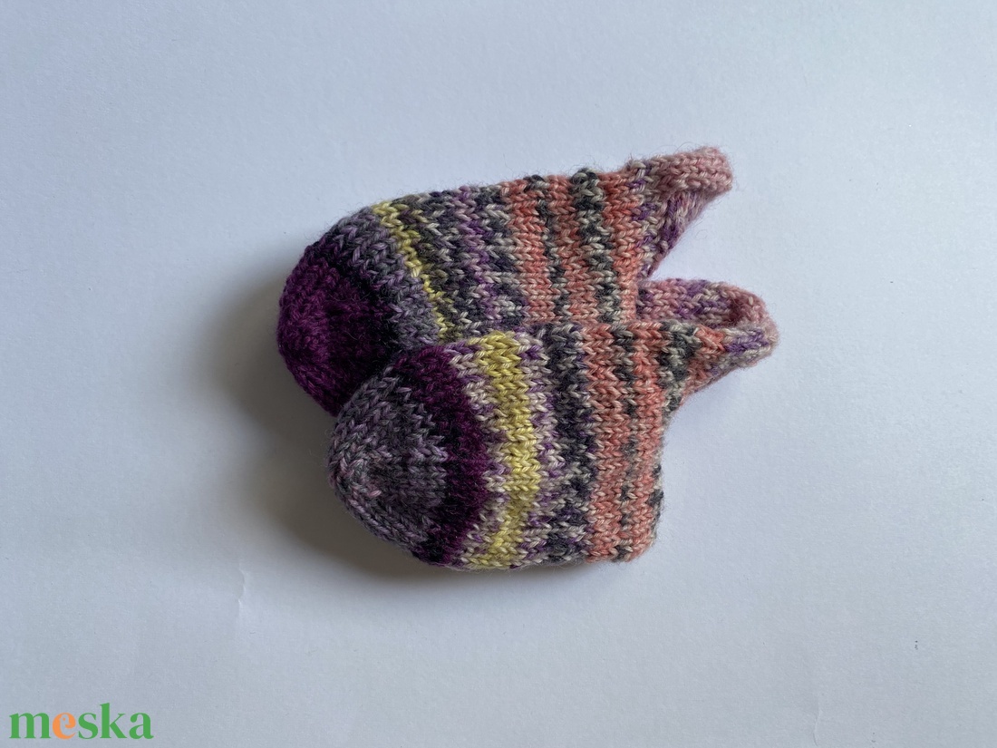 Gyerekzokni mérete EU23-25 vagy 16 cm. kézzel kötött gyerekzokni, nagyon meleg otthon. BABY, tipegő, gyermek gyapjú zo - karácsony - mikulás - mikulás zsák - Meska.hu