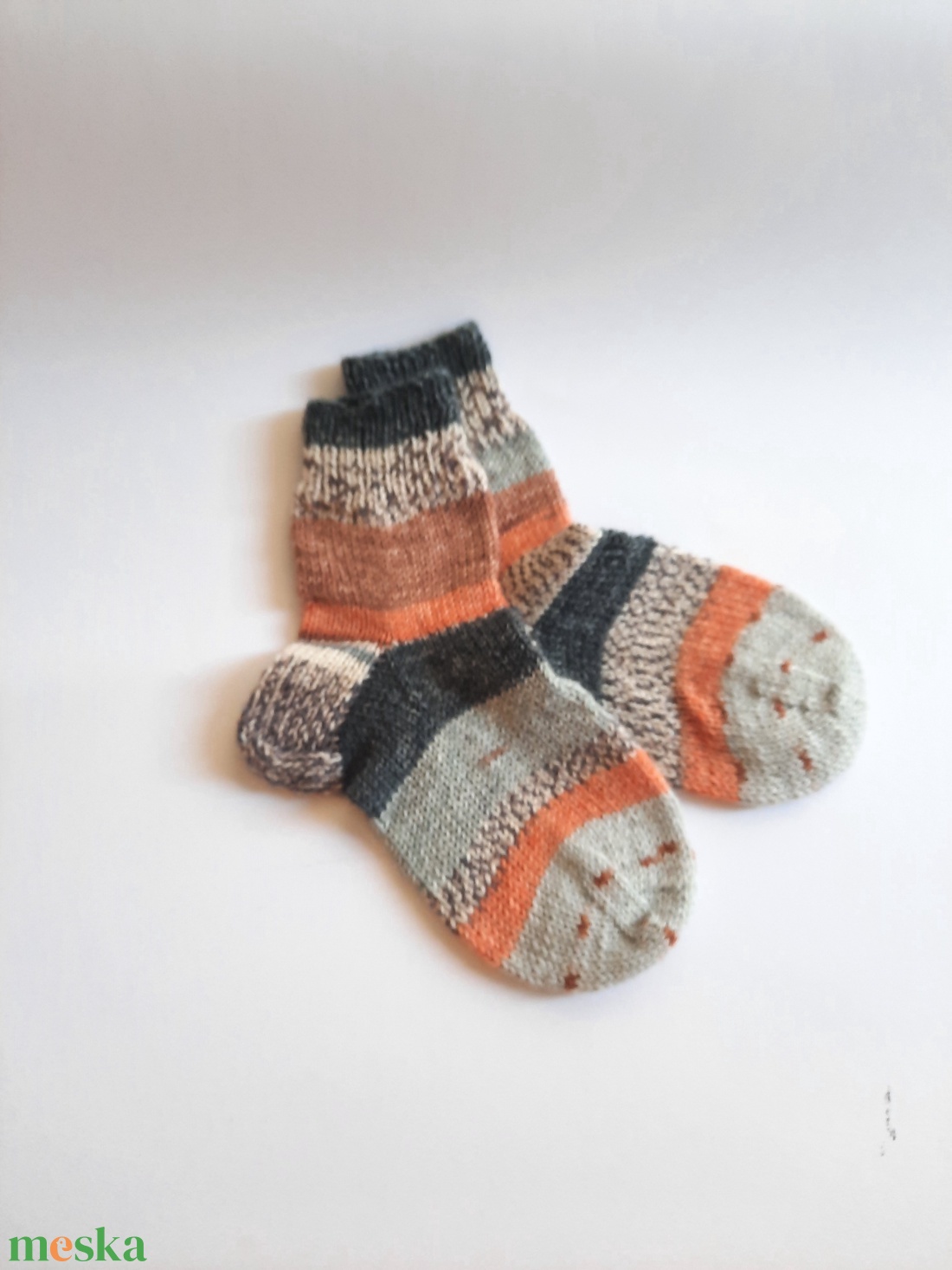 Gyerekzokni mérete EU27-28 vagy 18 cm. kézzel kötött gyerekzokni, nagyon meleg otthon. BABY, tipegő, gyermek gyapjú zo - karácsony - mikulás - mikulás zsák - Meska.hu