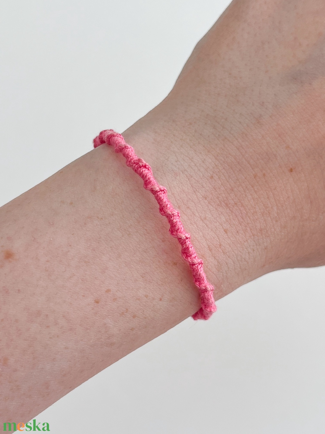 Spirálos karkötő - Pink - ékszer - karkötő - fonott karkötő - Meska.hu