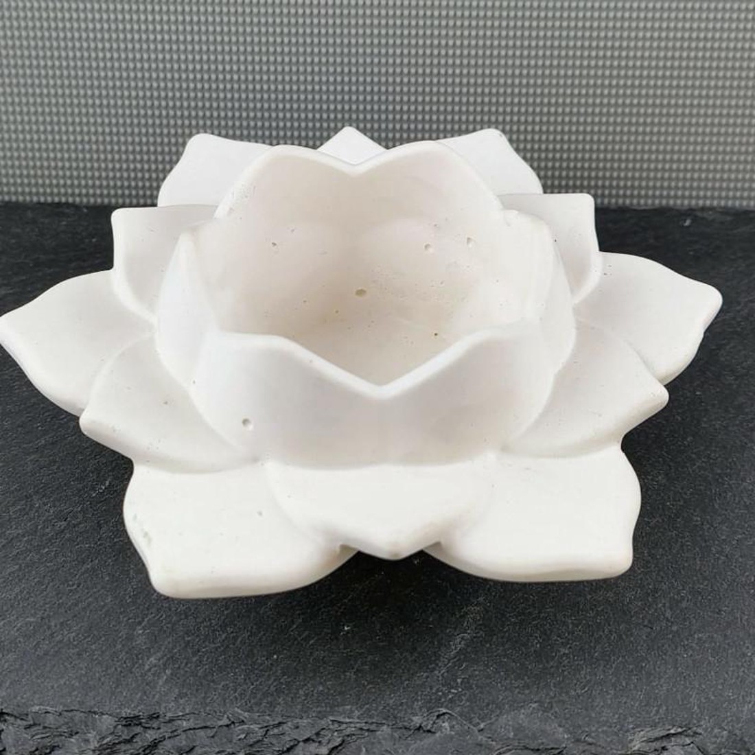 Lótuszvirág mécsestartó - kellékek & szerszámok - dekorációs kellékek - egyéb kellékek - Meska.hu