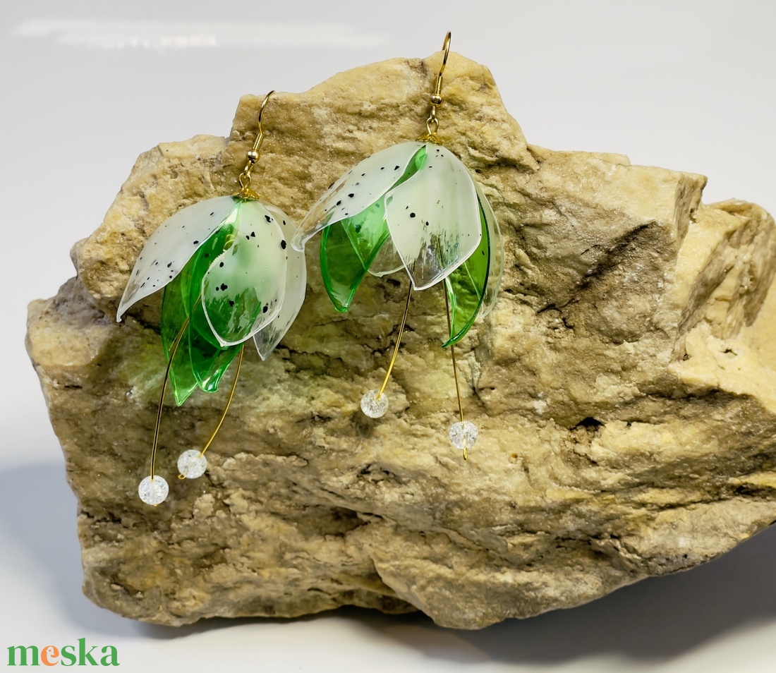 Gyöngyvirág fülbevaló - ékszer - fülbevaló - lógó fülbevaló - Meska.hu