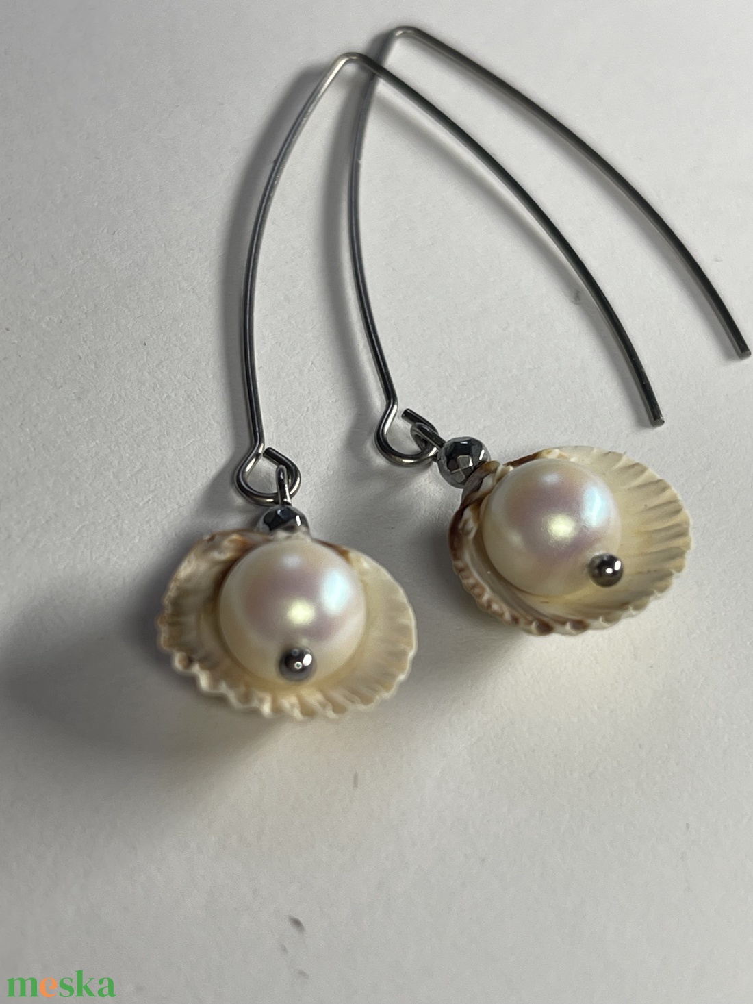 Lógó kagylós fülbevaló   - ékszer - fülbevaló - lógó fülbevaló - Meska.hu