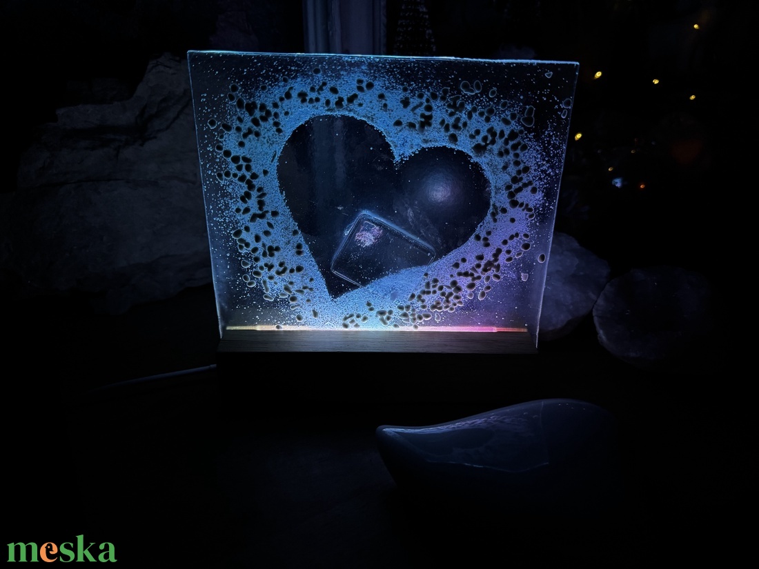 Világító üvegdísz Valentin napra..  - otthon & életmód - dekoráció - asztal és polc dekoráció - díszüveg - Meska.hu