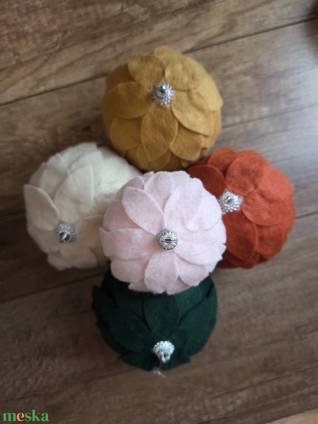 Karácsonyi gömbök  - karácsony - karácsonyi lakásdekoráció - karácsonyfadíszek - Meska.hu