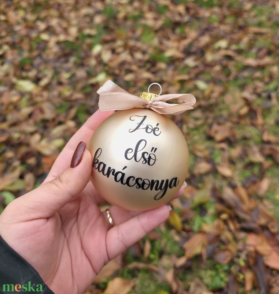 Első karácsonyom- üveggömb, névre szóló, első karácsony  - karácsony - karácsonyi lakásdekoráció - karácsonyfadíszek - Meska.hu