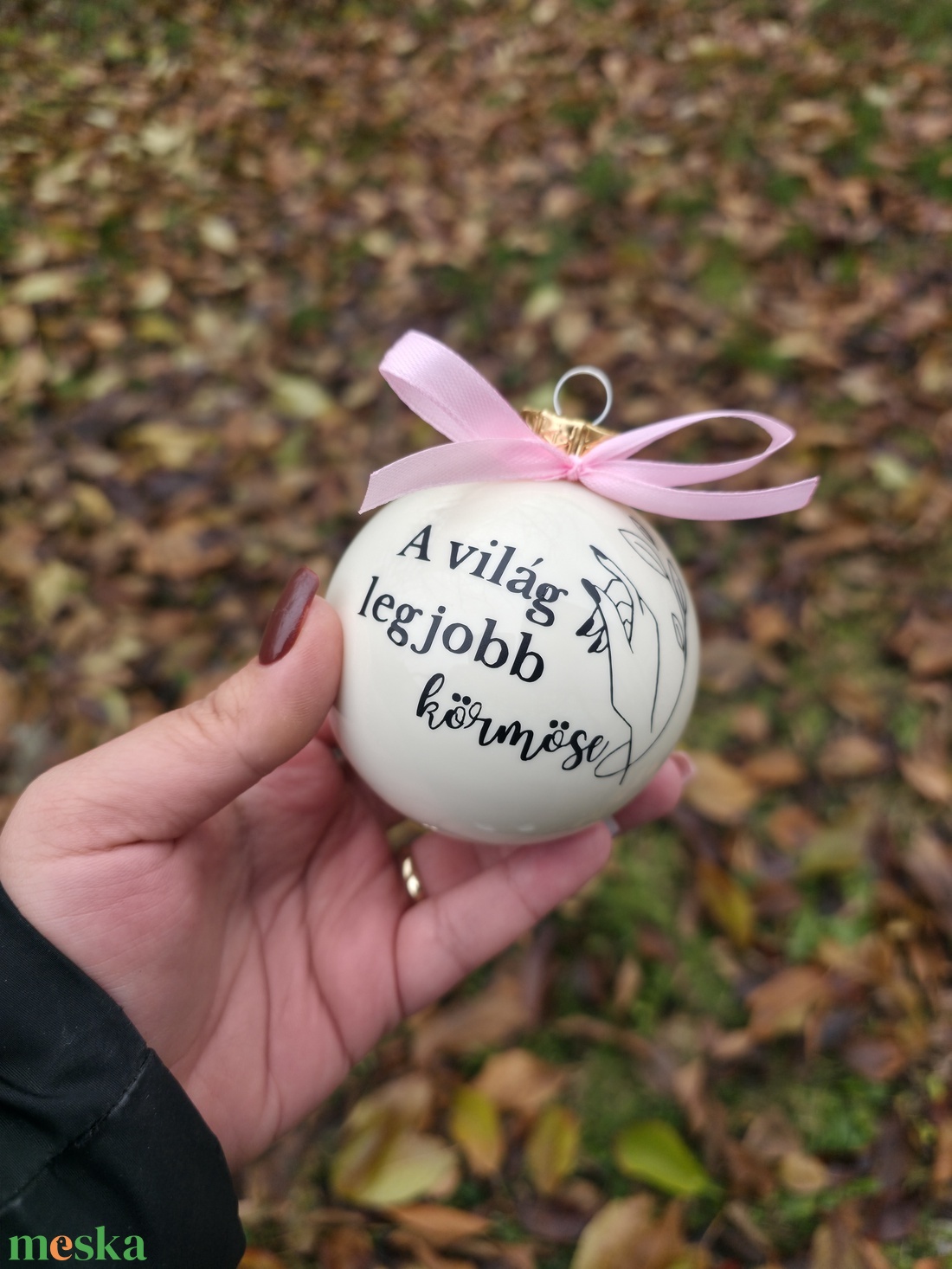 A világ legjobb körmöse, fodrásza stb. Karácsonyi gömb - karácsony - karácsonyi lakásdekoráció - karácsonyfadíszek - Meska.hu