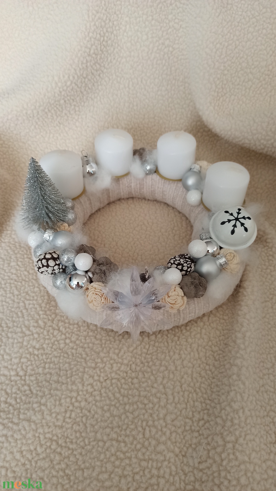Téli ragyokás, ezüst-fehér adventi koszorú - karácsony - adventi díszek - adventi koszorú - Meska.hu