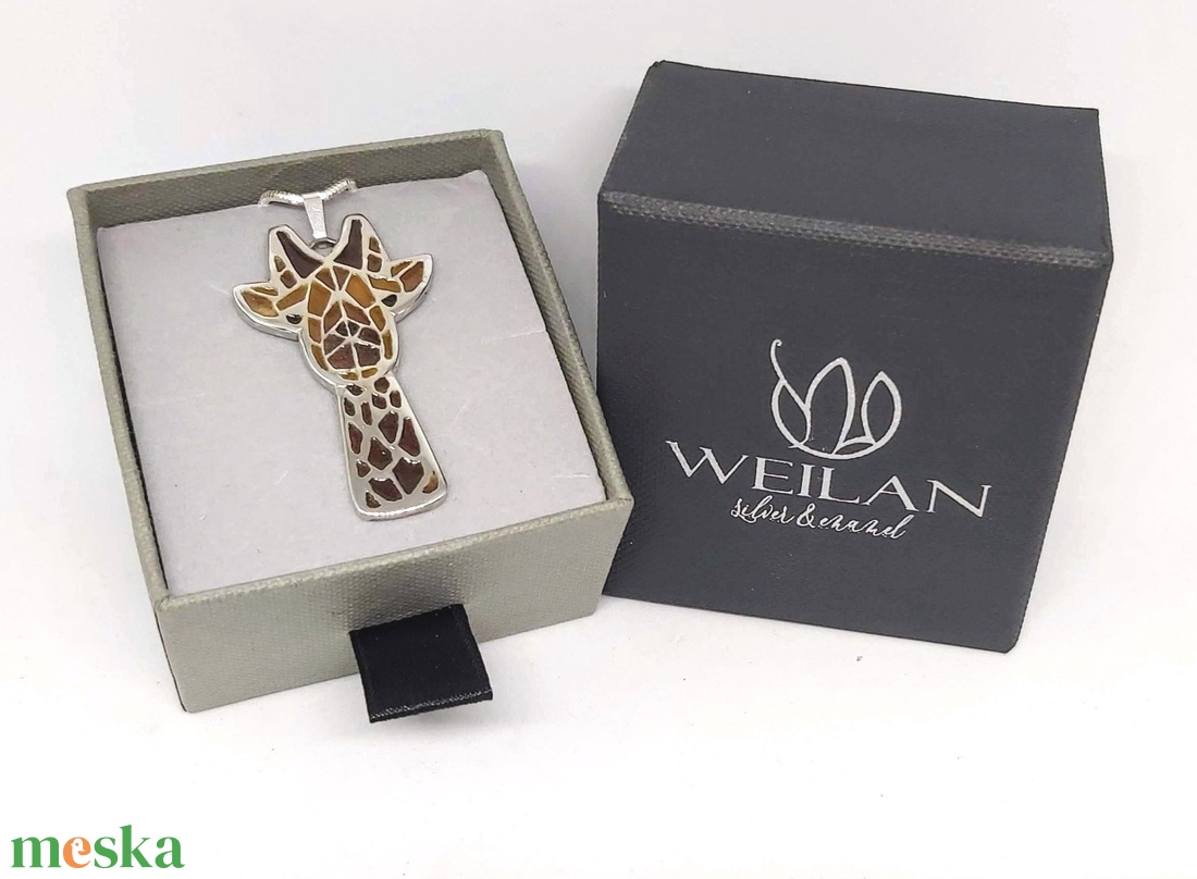 Zabula - zsiráf ezüst tűzzománc medál - ékszer - nyaklánc - medál - Meska.hu