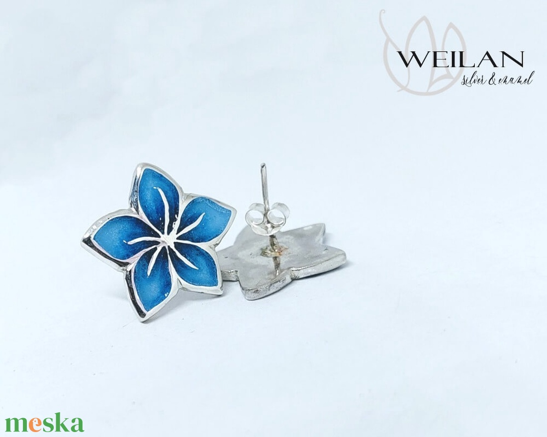 Flora - Cseresznyevirág stiftes ezüst tűzzománc fülbevaló - kék - ékszer - fülbevaló - pötty fülbevaló - Meska.hu