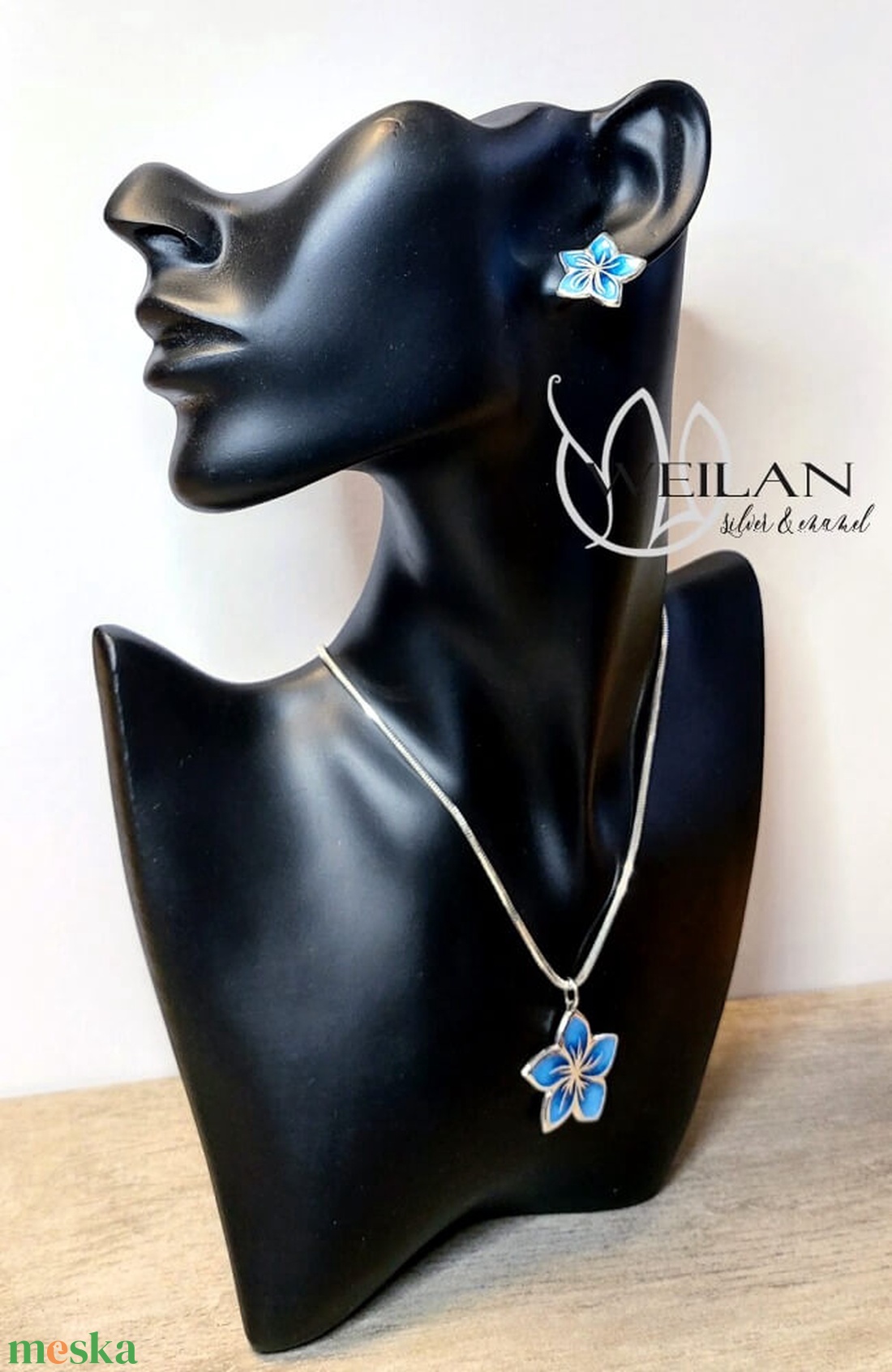 Flora - Cseresznyevirág stiftes ezüst tűzzománc fülbevaló - kék - ékszer - fülbevaló - pötty fülbevaló - Meska.hu