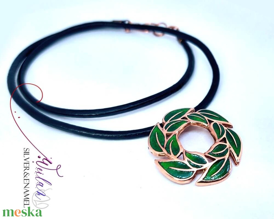 Leaf - Laurus / Babér bronz tűzzománc medál, zöld - ékszer - nyaklánc - medálos nyaklánc - Meska.hu Leaf - Laurus / Babér bronz tűzzománc medál, zöld - ékszer - nyaklánc - medálos nyaklánc - Meska.hu