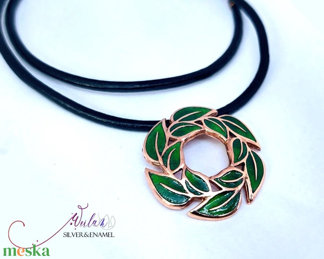 Leaf - Laurus / Babér bronz tűzzománc medál, zöld - ékszer - nyaklánc - medálos nyaklánc - Meska.hu Leaf - Laurus / Babér bronz tűzzománc medál, zöld - ékszer - nyaklánc - medálos nyaklánc - Meska.hu