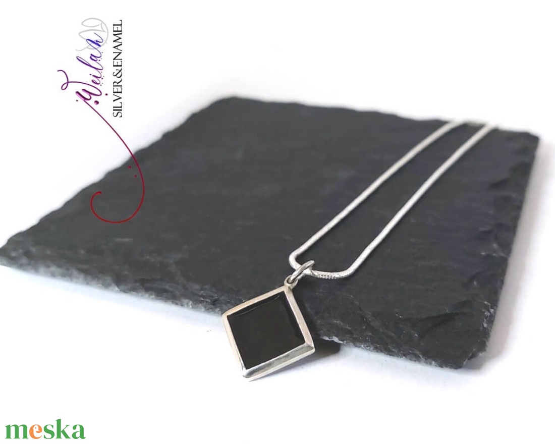 Simple - Káró, ezüst tűzzománc medál, fekete - ékszer - nyaklánc - medál - Meska.hu Simple - Káró, ezüst tűzzománc medál, fekete - ékszer - nyaklánc - medál - Meska.hu
